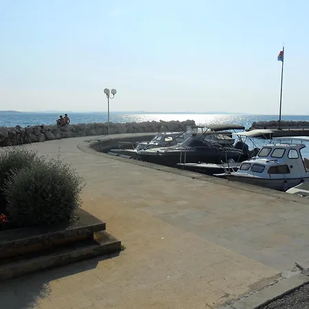 Апартаменты Im Erdgeschoss Mit Panorama Blick Дикло